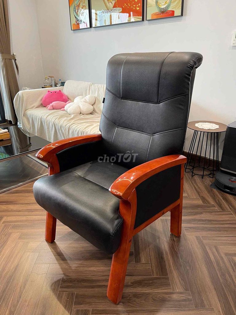 Ghế giám đốc Hòa Phát da, gỗ đen nâu. Mua bán Bàn ghế tại Quận Bắc Từ Liêm Hà Nội được đăng bởi Khánh Ly hình 1