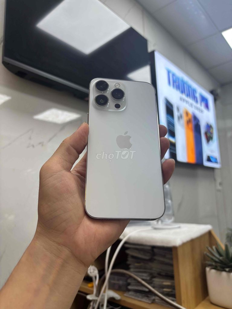 Apple iPhone 14 Pro Max 128GB Bạc. Mua bán Điện thoại tại Quận Sơn Trà Đà Nẵng được đăng bởi Diễm Diễm hình 1