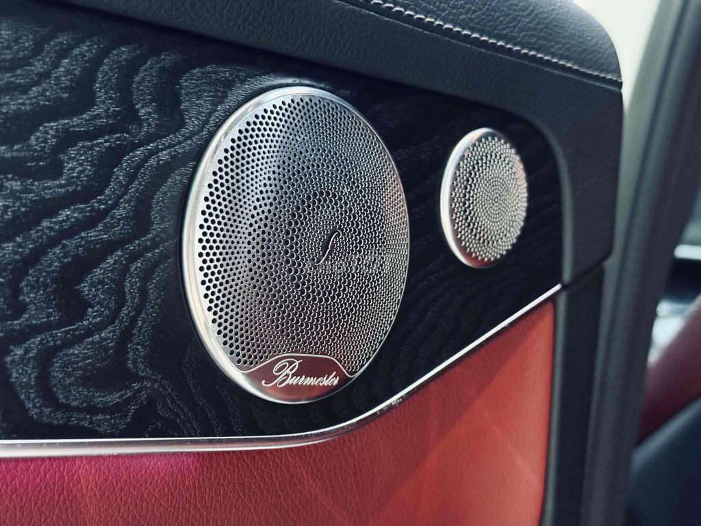 Mercedes Benz C Class 2015 C300 AMG - 84000 km. Mua bán Ô tô tại Quận Tân Bình Tp Hồ Chí Minh được đăng bởi GREENWAY AUTO hình 8