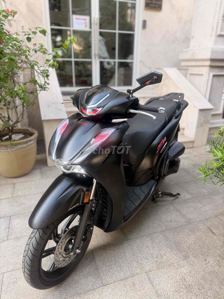 Honda SH 350i 2022 Đen,máy thái. 16000 km. Mua bán Xe máy tại Quận Bình Thạnh Tp Hồ Chí Minh được đăng bởi Cherry Tran hình 3