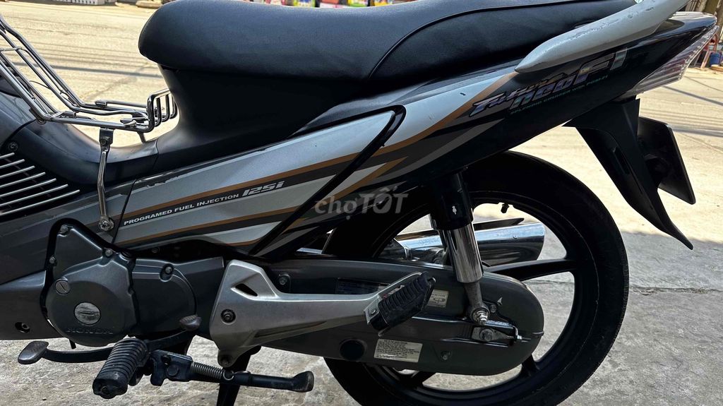 Future neo gt 2006 áo fi08 đen ( hỗ trợ góp ). Mua bán Xe máy tại Huyện Chợ Mới An Giang được đăng bởi Cửa hàng xe Thiên Phước 2 hình 7