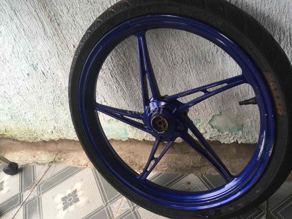 Mâm Exciter 135 còn 1 đĩa và nguyên cặp vỏ. Mua bán Phụ tùng xe tại Huyện Trảng Bom Đồng Nai được đăng bởi Nguyễn Văn Toàn hình 5