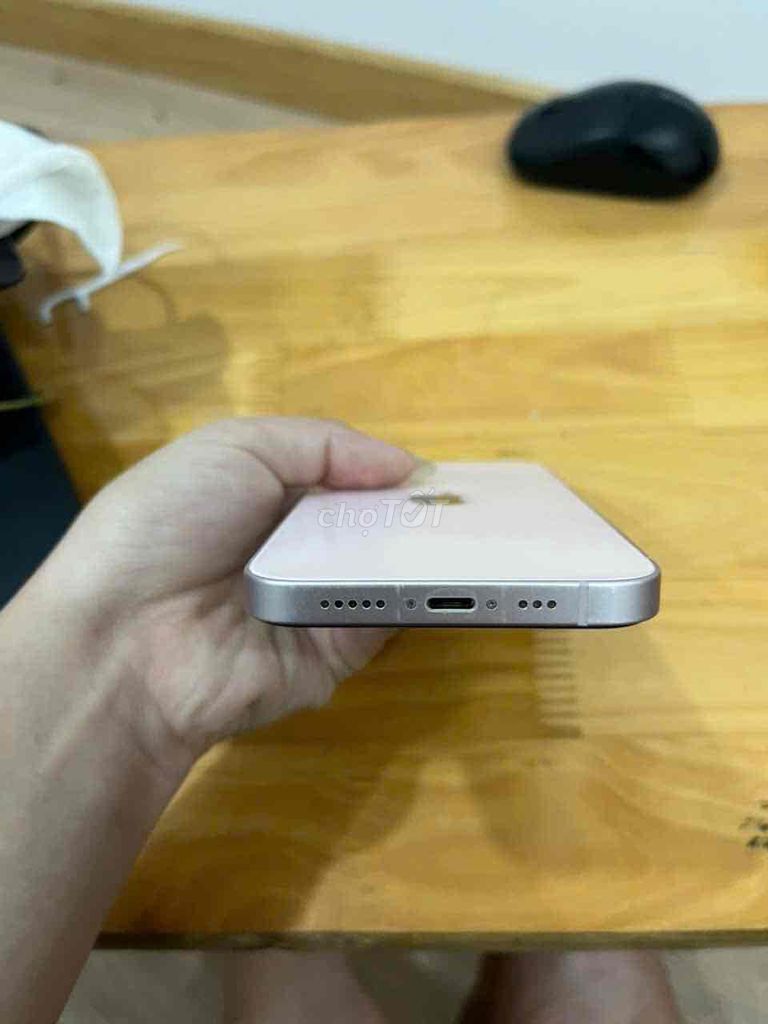 Cần bán IPhone 13 - mã VN