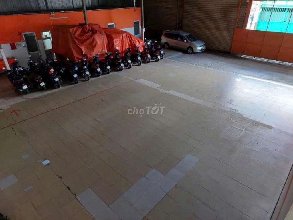 Cần cho thuê xương P ĐHT Q 12 DT 1000m2