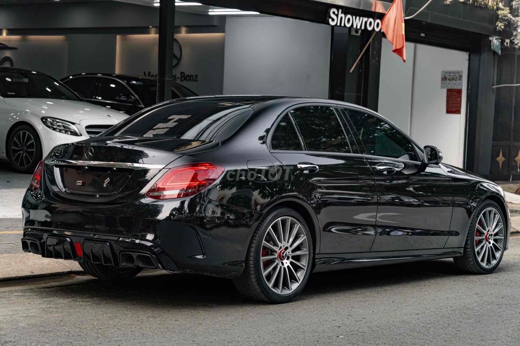 LONG ANH AUTO về Mercedes C300 AMG model 2018. Mua bán Ô tô tại Quận 7 Tp Hồ Chí Minh được đăng bởi LongAnh AuTo  hình 18