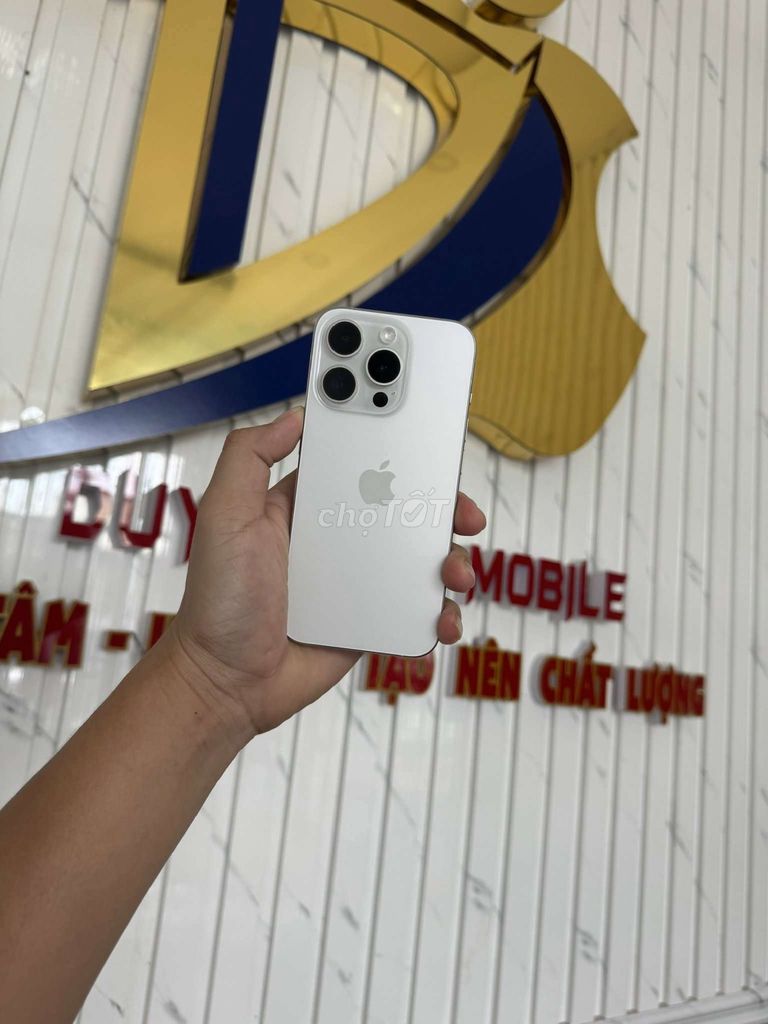 15 pro 256gb quốc tế trắng zin ốc có sim vật lí. Mua bán Điện thoại tại Thành phố Cà Mau Cà Mau được đăng bởi Duy Dustin Mobile hình 1