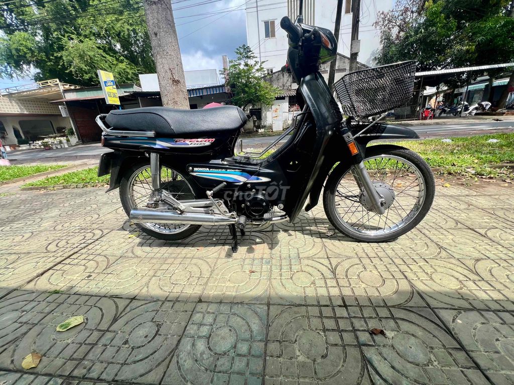 dream lùn 97 thái. Mua bán Xe máy tại Thành phố Trà Vinh Trà Vinh được đăng bởi Nguyên hình 5