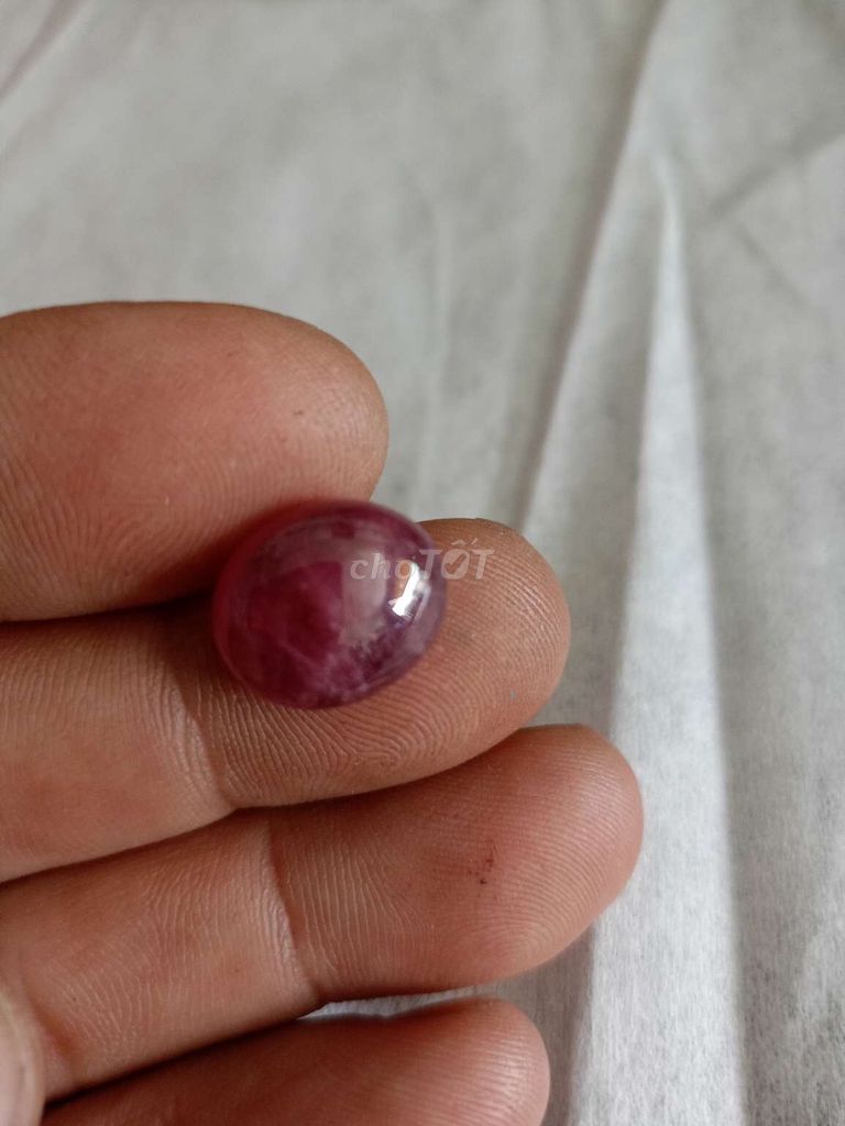 Ruby thiên nhiên màu Đỏ
