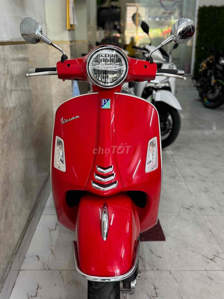 Vespa gts đèn lép odo 8 ngàn mới 97% 43C1-902.22. Mua bán Xe máy tại Quận Sơn Trà Đà Nẵng được đăng bởi Minh Dũng bán trả góp 136 vân đồn  hình 2