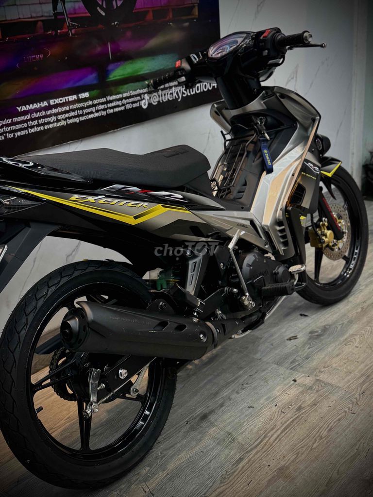 Yamaha Exciter 2010 phiên ban 2009 1S94 Đen Bạc RC. Mua bán Xe máy tại Huyện Hòa Vang Đà Nẵng được đăng bởi ĐứcAnh Nguyễn hình 2