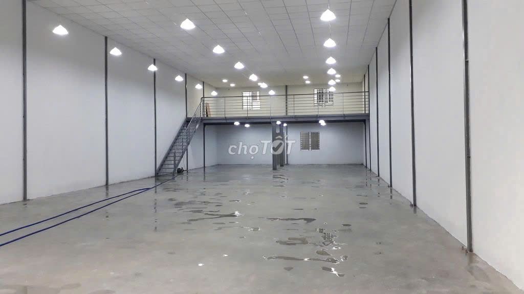 Nhà VP và Kho 10x28m,( DTSD 350M2) Tân Thới nhất 17 giá 30tr/tháng