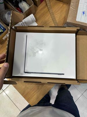 MacBook Air M2 8GB 256GB SSD mới 100% bh chính han