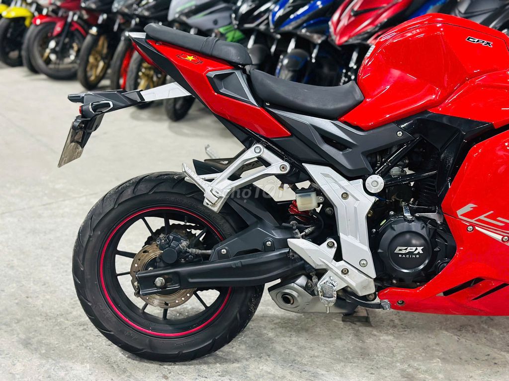 XE MÁYTHANH TÙNG_GPX DEMON 150GR ĐỎ MÁY ZIN CHẤT. Mua bán Xe máy tại Quận Nam Từ Liêm Hà Nội được đăng bởi THANH TÙNG hình 3