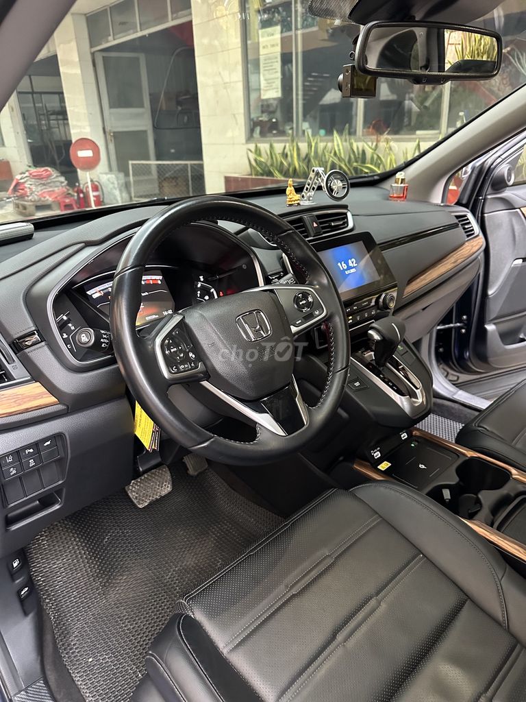 Honda CR V 2020  - 39000 km. Mua bán Ô tô tại Quận 1 Tp Hồ Chí Minh được đăng bởi Cẩm Tú hình 5
