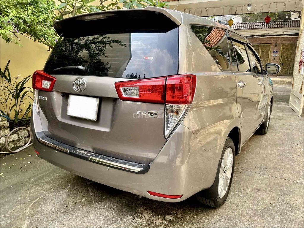 Toyota Innova 2.0V 2017. Bản cao cấp. xe rất đẹp. Mua bán Ô tô tại Quận 7 Tp Hồ Chí Minh được đăng bởi Thanh Bình Land hình 4