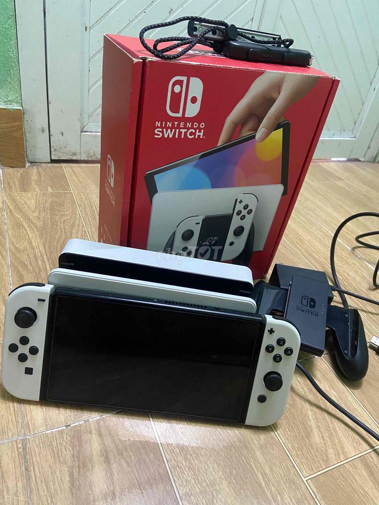 Nintendo Switch OLED Trắng Máy chơi game. Mua bán Thiết bị chơi game tại Quận Dương Kinh Hải Phòng được đăng bởi Trần Ngọc Hải hình 1