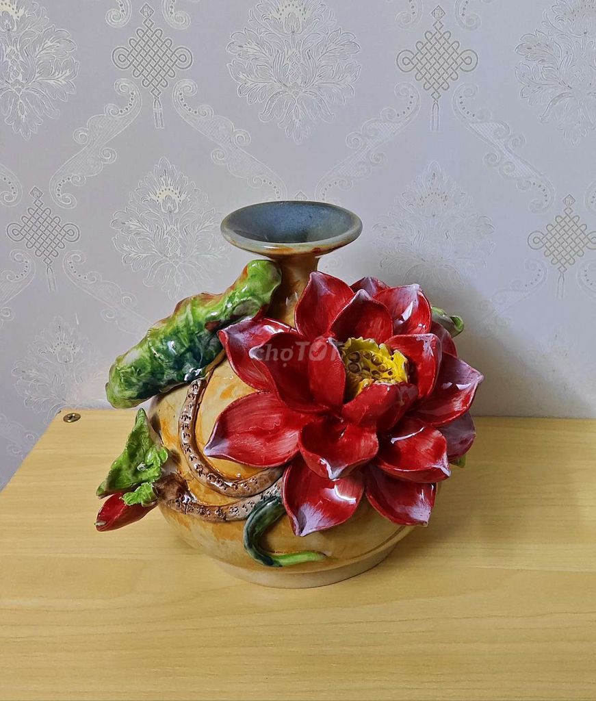 Bình hút lộc Sen vương nhất đoá vuốt tay .. Mua bán Đồ sưu tầm, đồ cổ tại Quận Hai Bà Trưng Hà Nội được đăng bởi Vảo nick xem thêm  hình 1