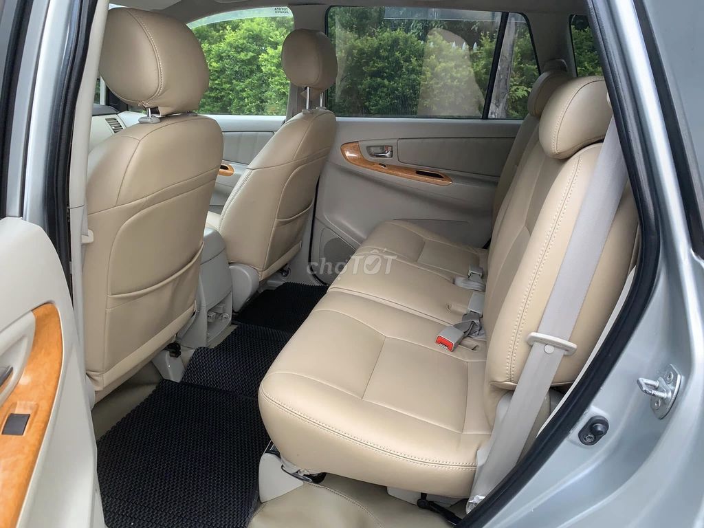 Toyota Innova 2010 V 157.000 km Xám. Mua bán Ô tô tại Quận 12 Tp Hồ Chí Minh được đăng bởi Xuân Trường hình 7