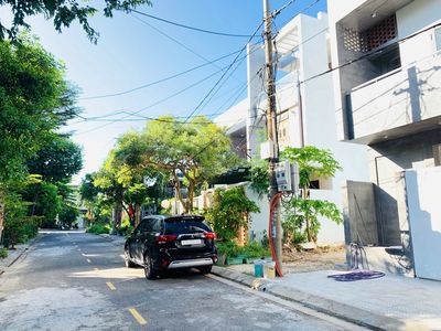 Bán lô đất sạch đẹp Sơn Thuỷ 2, gần UBND Ngũ Hành Sơn và Minh Mạng. Mua bán đất tại Quận Ngũ Hành Sơn Đà Nẵng được đăng bởi Nguyễn Quốc Kỳ