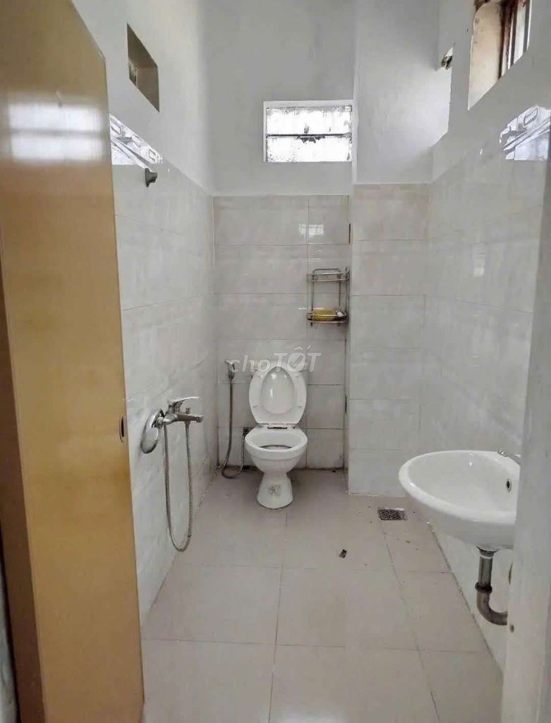 Cho thuê kho mặt bằng kinh doanh phường Hiệp Thành, Thủ Dầu Một. Cho thuê văn phòng, mặt bằng kinh doanh tại Thành phố Thủ Dầu Một Bình Dương được đăng bởi Phùng Huy Lâm hình 1