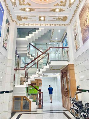 Rent · 6 bd · 48 м² · Quận Bình Tân, ул. Đường Gò Xoài