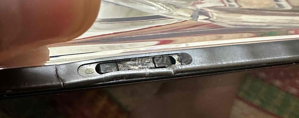cần bay ipad tình trạng như hình. Mua bán Máy tính bảng tại Quận Tân Bình Tp Hồ Chí Minh được đăng bởi Võ Thịnh Phúc hình 1