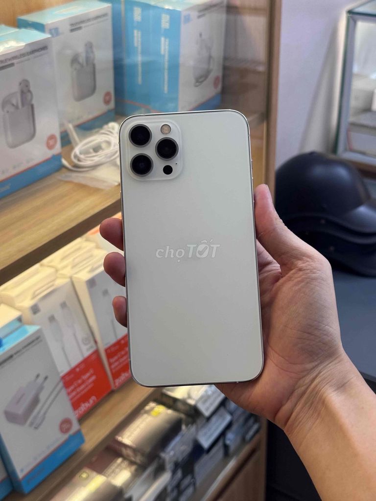 iPhone 12 Pro Max 128GB Bạc. Mua bán Điện thoại tại Quận Hoàng Mai Hà Nội được đăng bởi trần hoàng hình 1