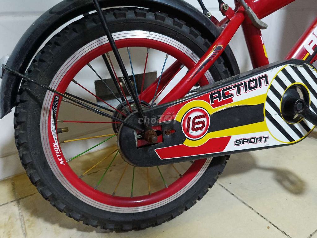 Xe đạp trẻ em 16 inch màu đỏ. Mua bán Xe đạp tại Huyện Bình Chánh Tp Hồ Chí Minh được đăng bởi Nguyễn Ngọc Trân hình 3
