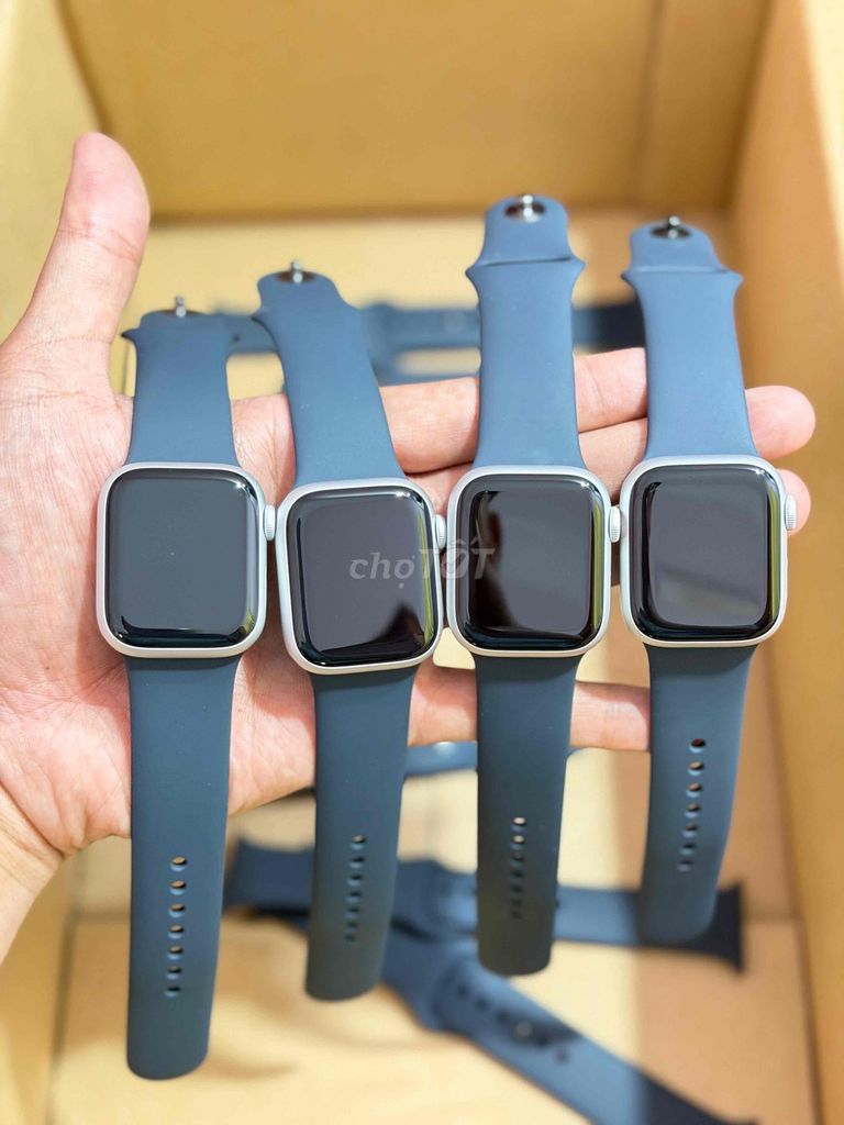Apple Watch Series 9 Nhôm Bạc 41mm Mới. Mua bán Thiết bị đeo thông minh tại Thành phố Bắc Ninh Bắc Ninh được đăng bởi Nguyễn Văn Thức hình 1