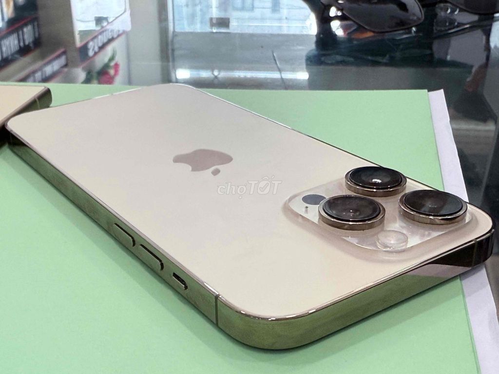 Apple iPhone 14 Pro Max 256GB Vàng Đã qua sử dụng. Mua bán Điện thoại tại Thị xã Bến Cát Bình Dương được đăng bởi Roland Garox hình 1