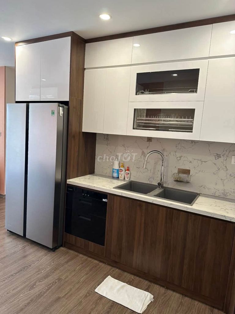 Cho thuê căn hộ 3PN Vinhomes Ocean Park full nội thất 12tr