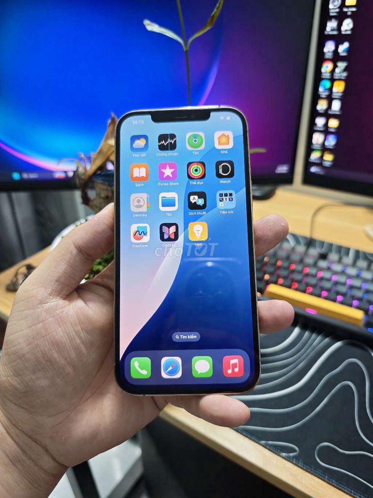 Iphone 12 Pro Max Lock/ Vàng/ Zin/ Đẹp/ Giao Lưu. Mua bán Điện thoại tại Quận Bình Tân Tp Hồ Chí Minh được đăng bởi Tân Phạm hình 1