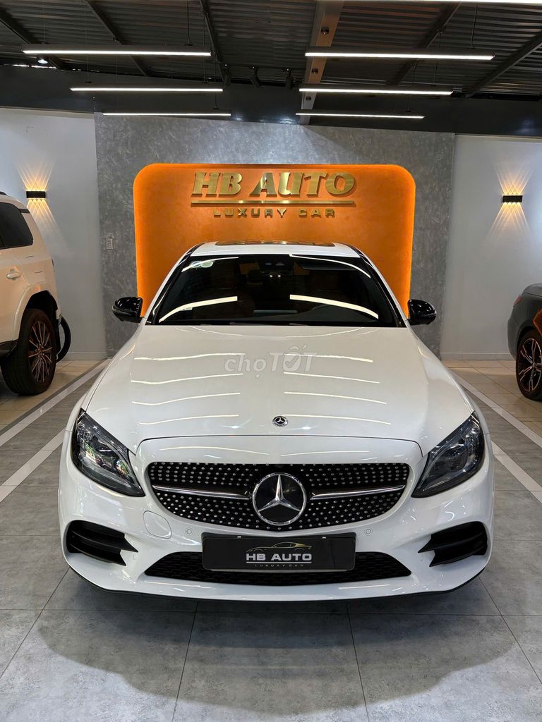 Mercedes-Benz C300 AMG. Mua bán Ô tô tại Thành phố Thủ Đức Tp Hồ Chí Minh được đăng bởi HB AUTO  hình 2