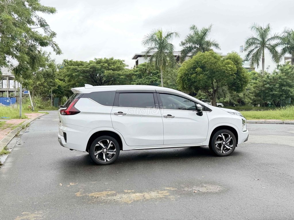 Mitsubishi Xpander 2024 Premium 1.5 AT siêu keng. Mua bán Ô tô tại Quận Hải Châu Đà Nẵng được đăng bởi Nguyễn Vương Auto hình 3