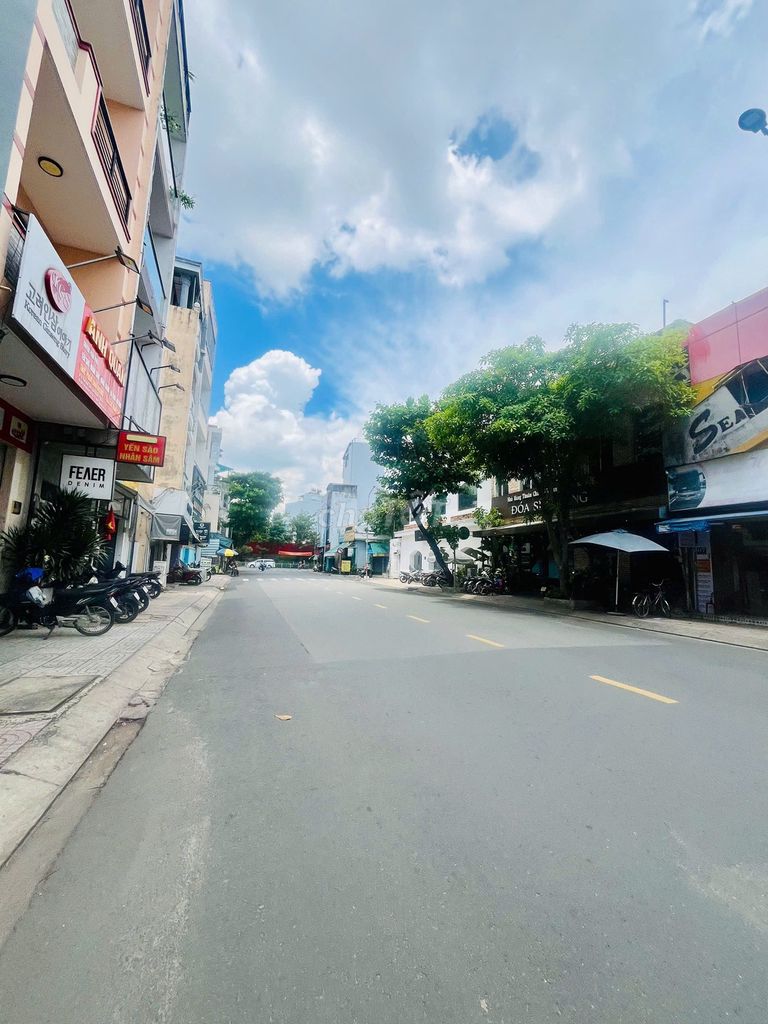 CHO THUÊ NHÀ MẶT TIỀN ĐƯỜNG TRẦN HƯNG ĐẠO 6X20 2L TRỆT SUỐT