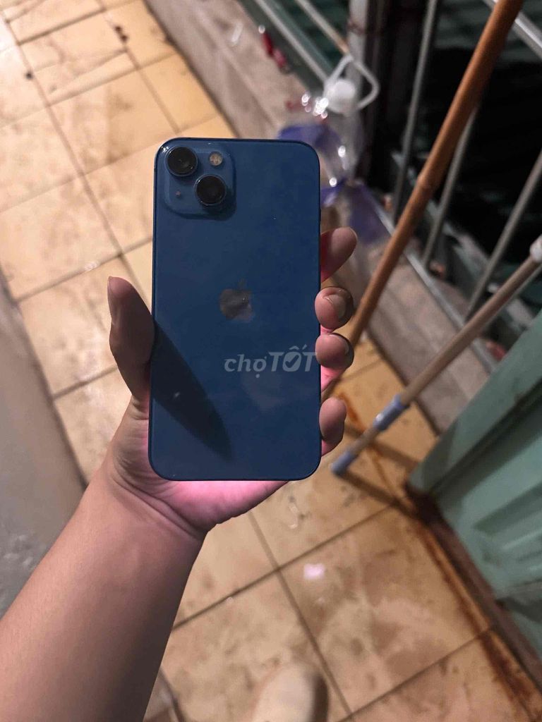 Apple iPhone 13 Xanh dương. Mua bán Điện thoại tại Quận Nam Từ Liêm Hà Nội được đăng bởi Son nguyen hình 1