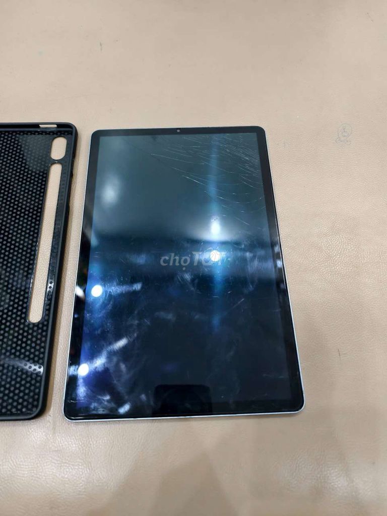 Samsung Tab S6 Bạc Hỏng màn hình. Mua bán Máy tính bảng tại Thành phố Hải Dương Hải Dương được đăng bởi Hieu hình 1