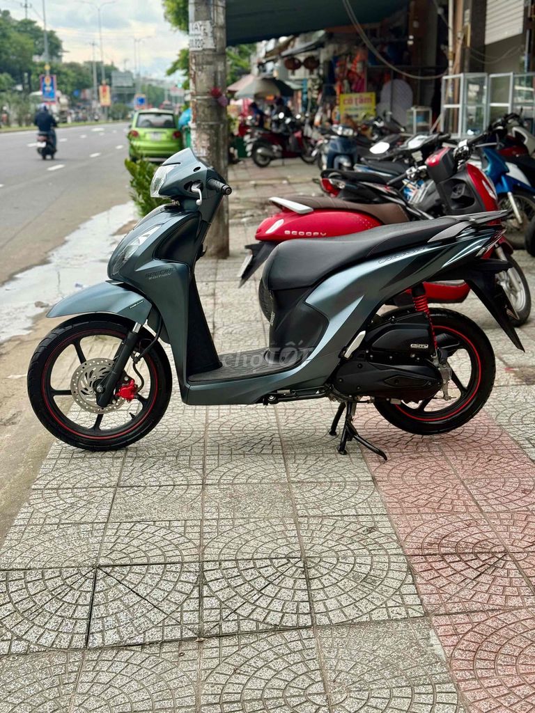 Honda Vision 2021 Bản đặc biệt Xám. Mua bán Xe máy tại Quận Liên Chiểu Đà Nẵng được đăng bởi Thành Đại   hình 3