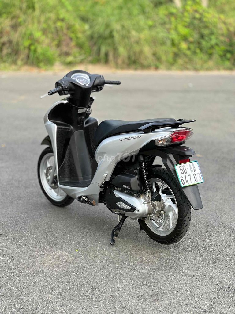 Vision 110 Bạc Đen Porsche 2024 Leng Keng Có Góp🎉🎉. Mua bán Xe máy tại Thành phố Biên Hòa Đồng Nai được đăng bởi Xe Máy Phát Đồng hình 4