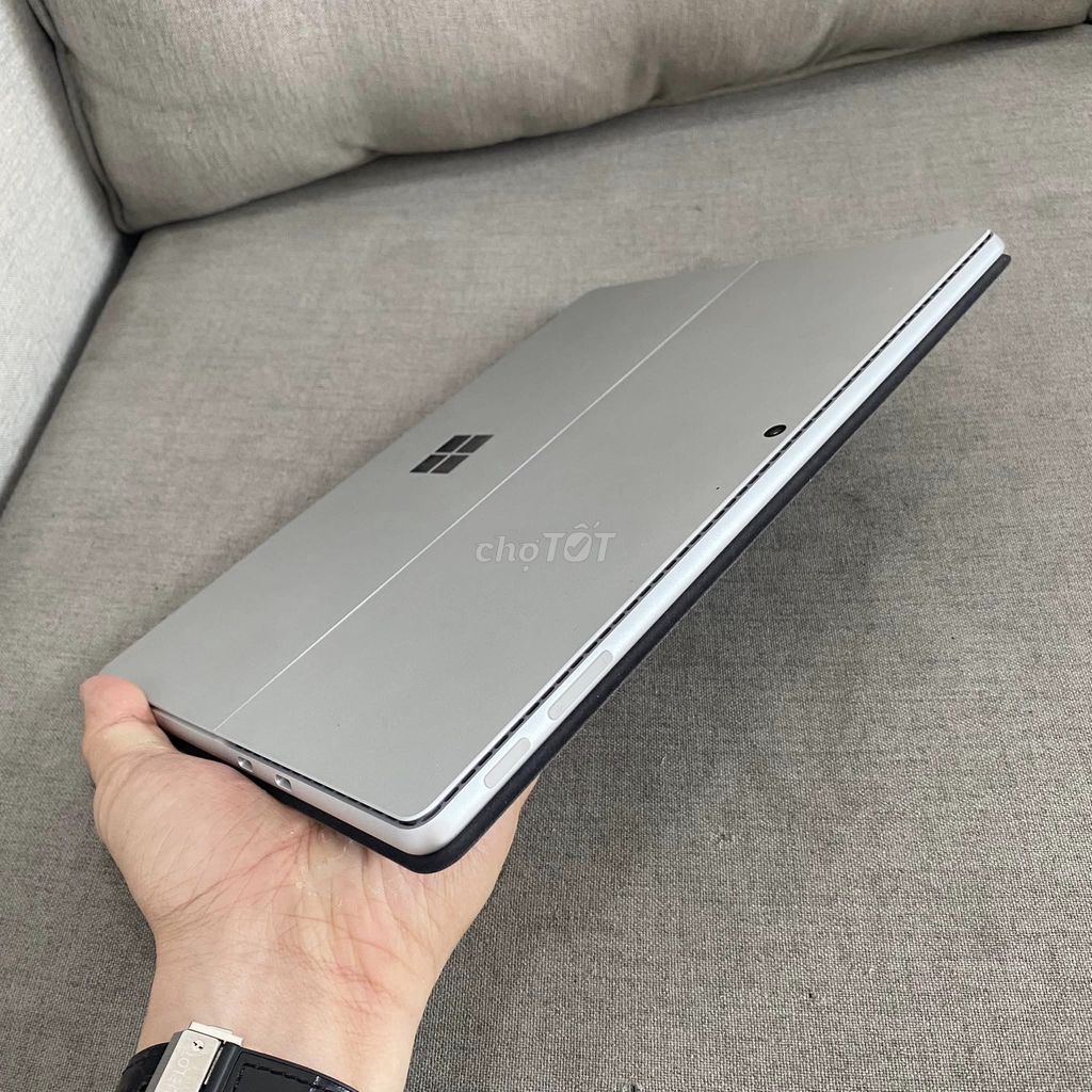 Surface Pro 9 i7 16GB/512GB đẹp zin như new. Mua bán Laptop tại Quận Gò Vấp Tp Hồ Chí Minh được đăng bởi Linh Surface Bảo Bảo hình 1