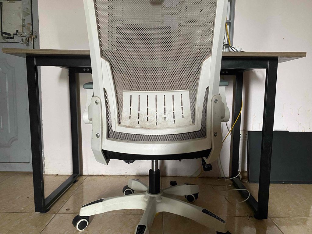 Bộ bàn ghế Kim loại, gỗ, lưới Hiện đại. Mua bán Bàn ghế tại Quận Hoàng Mai Hà Nội được đăng bởi Đình lâm hình 1