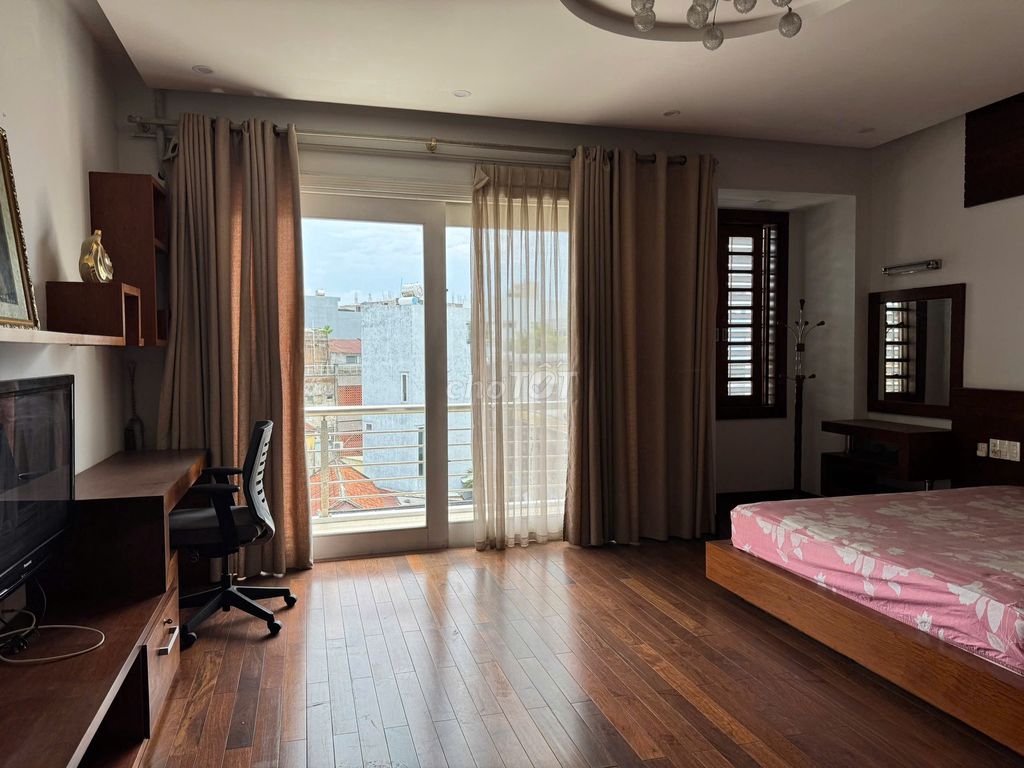 Cho thuê nhà 6 phòng ngủ tại Hải Châu, Đà Nẵng — ảnh 8