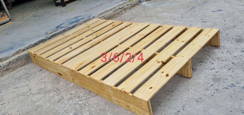 Thanh lý giường pallet gỗ nhập 350k/1