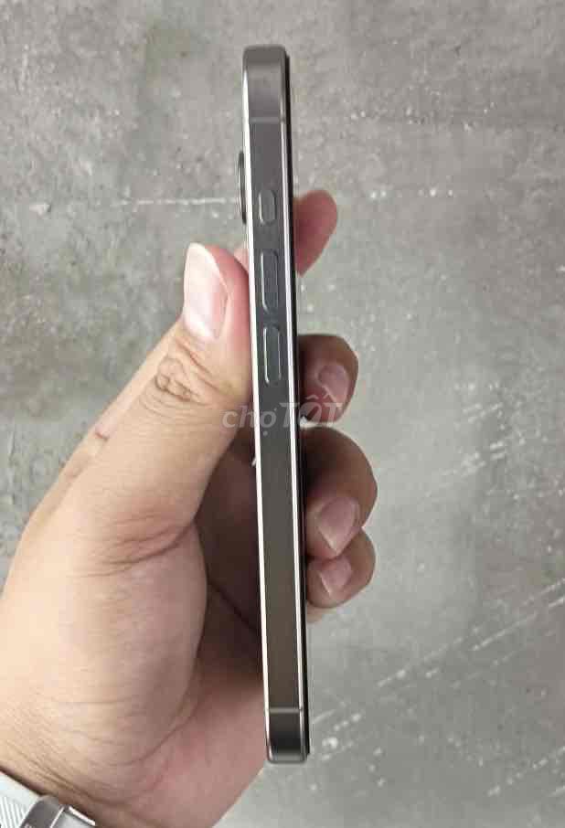 Apple iPhone 15 Pro 128GB Xám Đã thay màn hình. Mua bán Điện thoại tại Huyện Đất Đỏ Bà Rịa - Vũng Tàu được đăng bởi nguyen tuyen hình 1