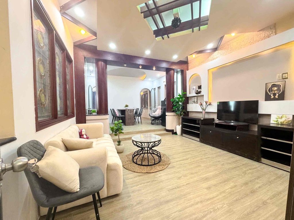 Rent · 2 bd · 55 м² · Quận Phú Nhuận, ул. Đường Nguyễn Công Hoan