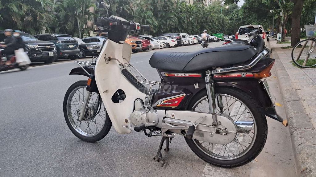 Xe Dream đời 2003. Mua bán Xe máy tại Quận Hai Bà Trưng Hà Nội được đăng bởi bùi hữu liêm  hình 1