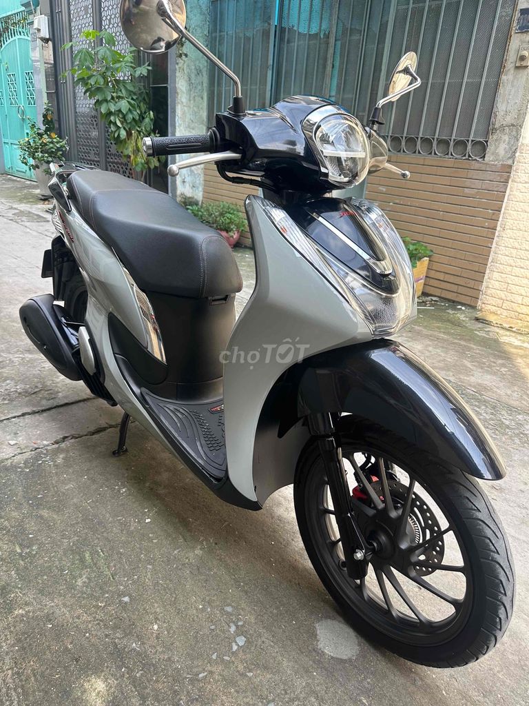 Sh mode 2023 ABS. Xám xi măng.BSTP 1 đời chủ. Mua bán Xe máy tại Quận Bình Thạnh Tp Hồ Chí Minh được đăng bởi Lê Nhân hình 7
