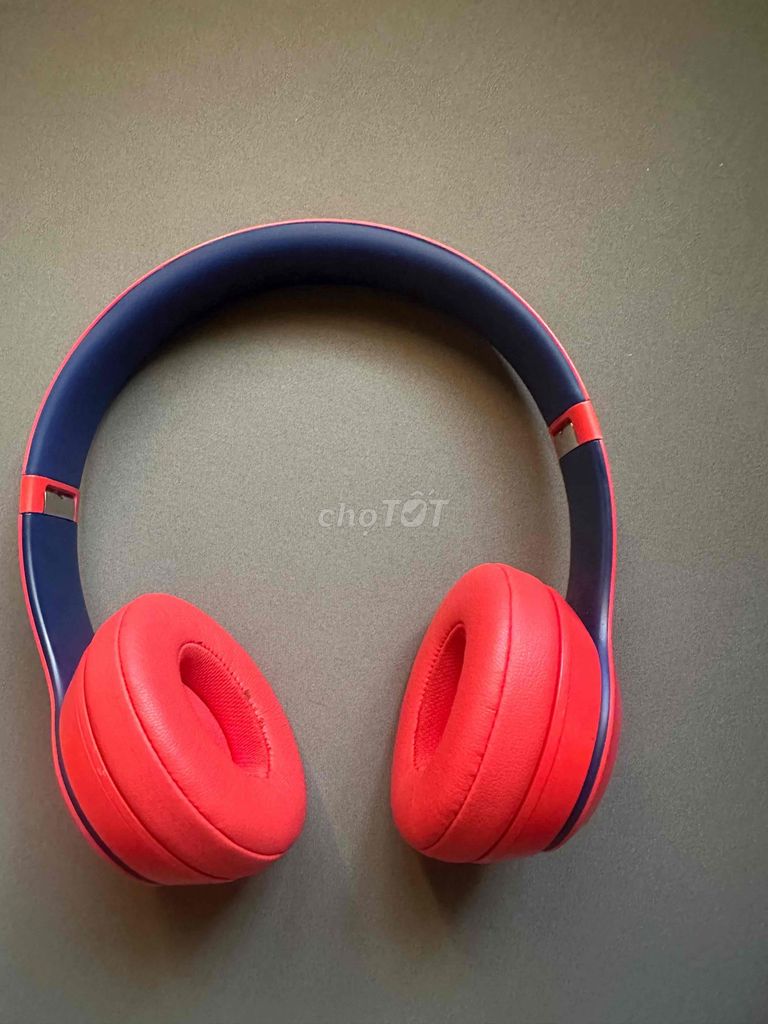 Tai nghe Beats Solo3 Đỏ. Mua bán Tivi, Âm thanh tại Thành phố Bến Tre Bến Tre được đăng bởi Tran Thanh Huy hình 1