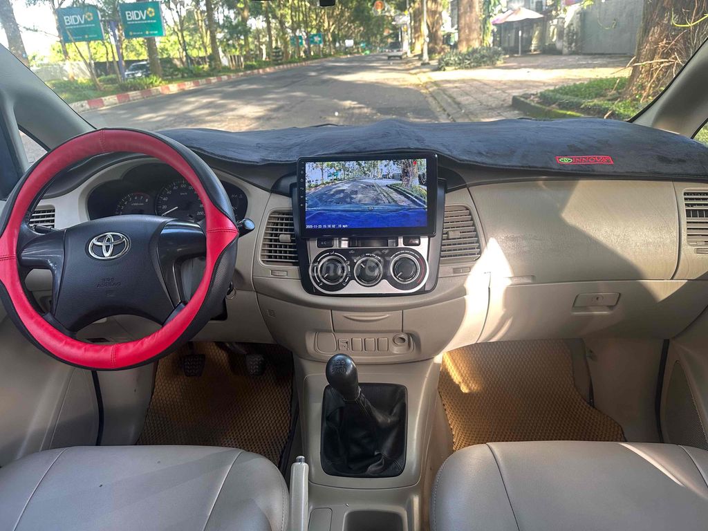 gd cần bán Toyota Innova 2015 E. Mua bán Ô tô tại Thành phố Buôn Ma Thuột Đắk Lắk được đăng bởi Phong phú hình 7