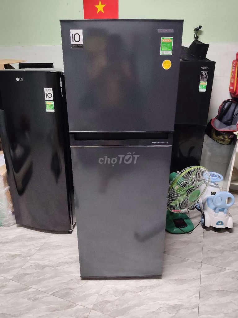 Tủ lạnh Toshiba 233L Inverter Đen. Mua bán Tủ lạnh tại Quận Gò Vấp Tp Hồ Chí Minh được đăng bởi hai dang hình 1